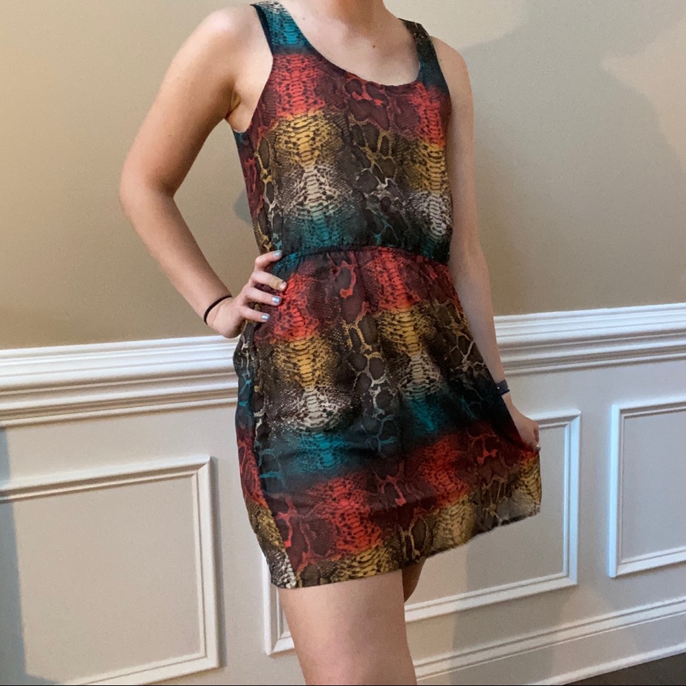 Paperdoll Dress - Picture 2 of 4